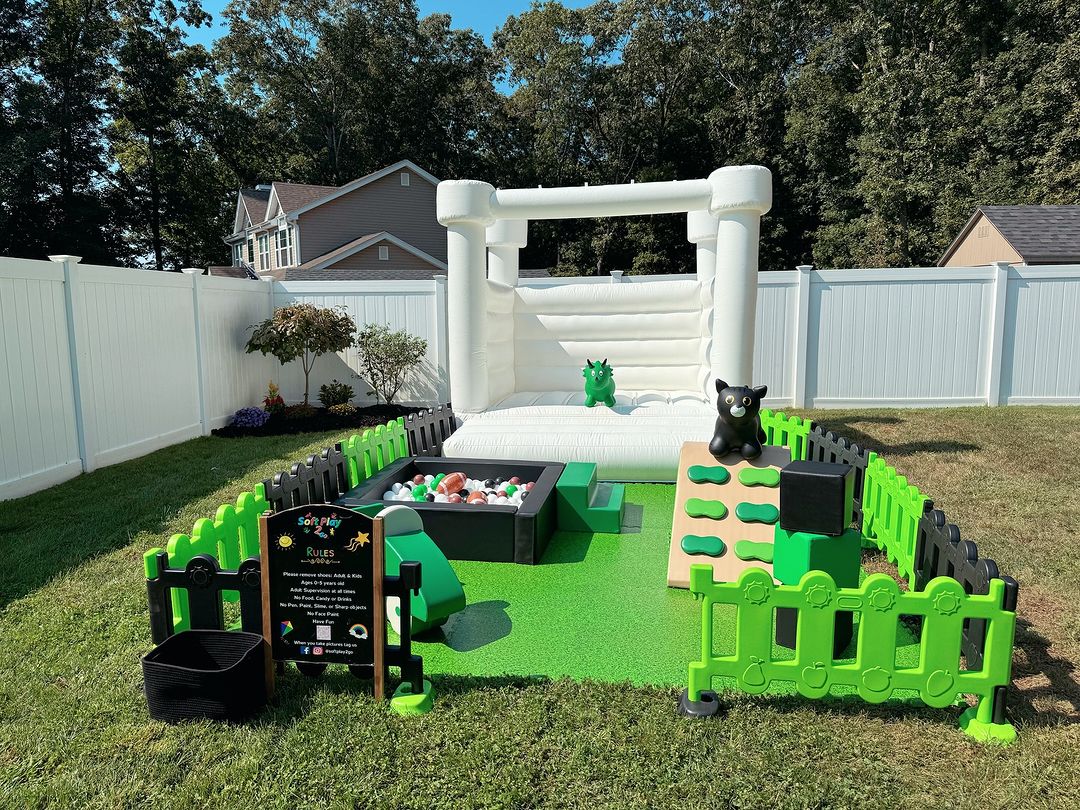 Cersuhablenable Toddler Soft Play Zone Indoor Playground Kids joue à des jeux avec Bounce House