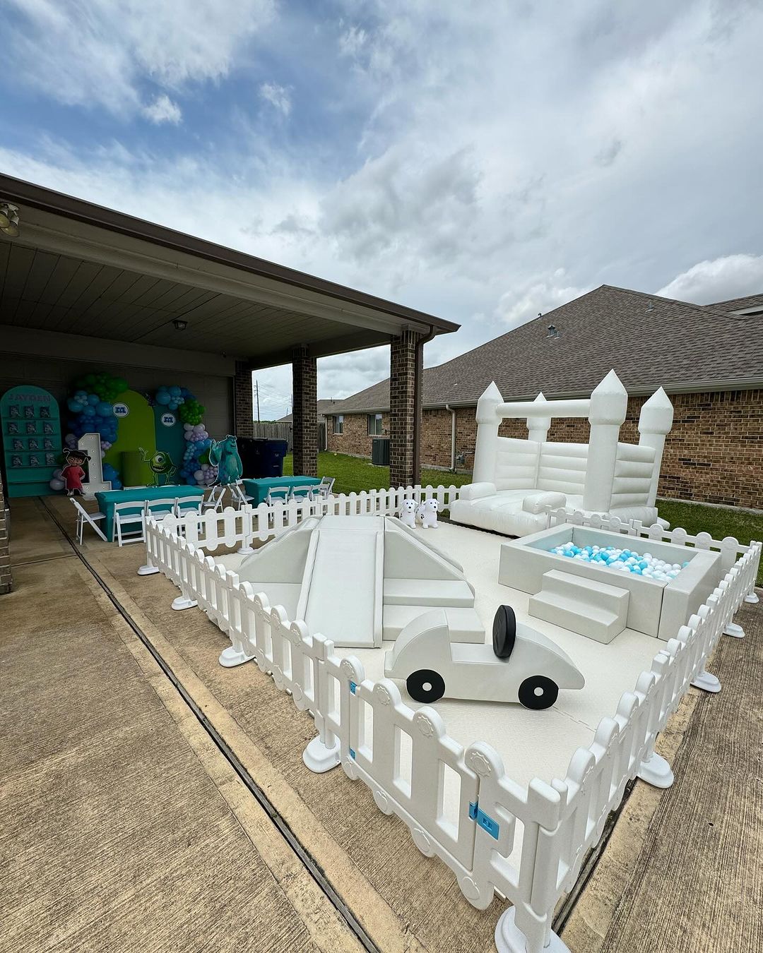 Gorąca wyprzedaż i nowy, wysokiej jakości zestaw miękkich zabawek w kolorze białym dla dzieci wewnątrz i na zewnątrz