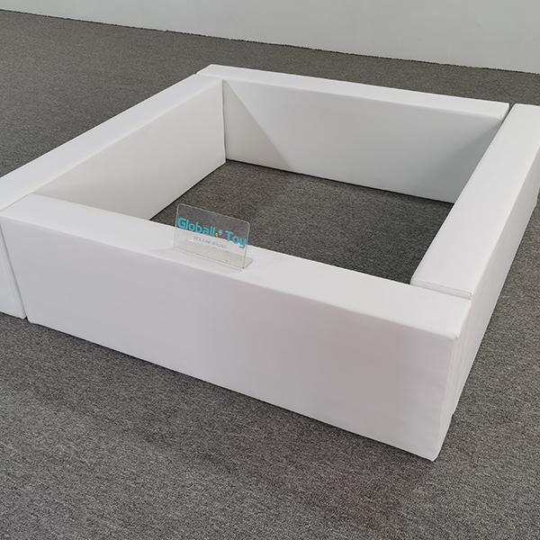 White padded soft play fence for baby playpen 
