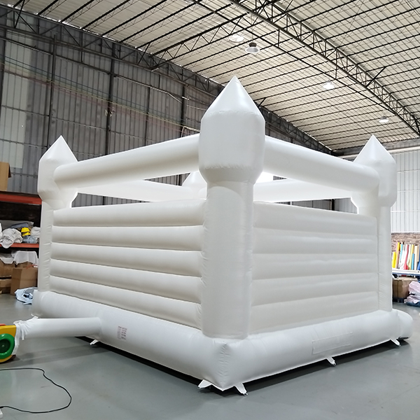 commercial-white-bouncy-castle-for-kids-playground