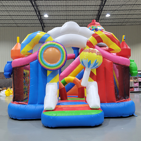 giant-lollipop-bounce-castle-for-outdoor-festival