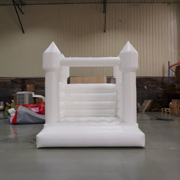 PVC bouncy house with blower for kids