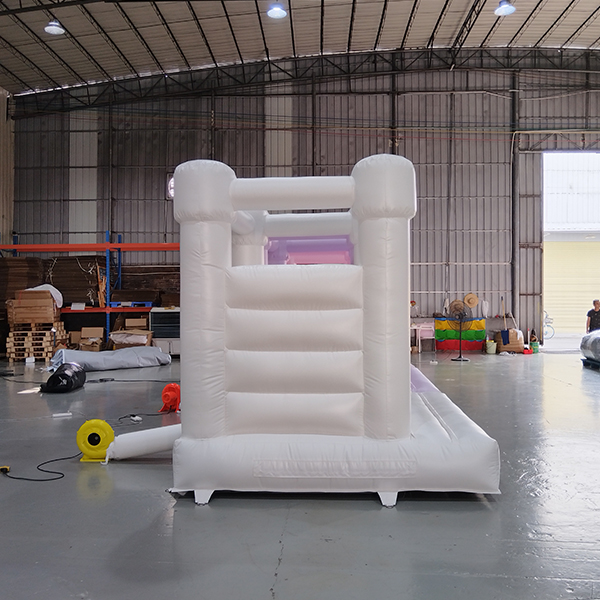 Light Purple Bounce Castle Inflatable House For Hire Distributor