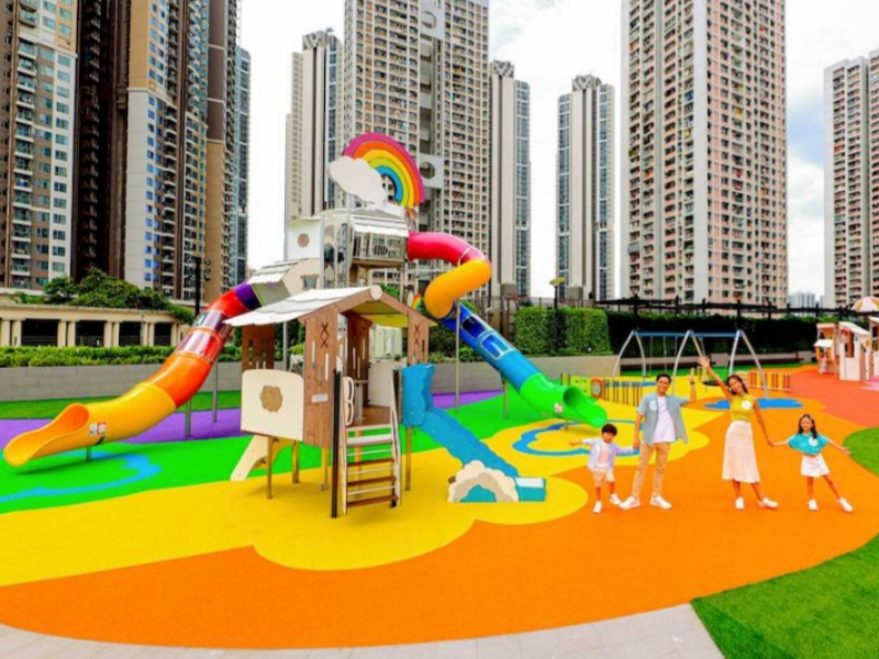 Complementary Design of Children's Indoor And Outdoor Amusement Facilities