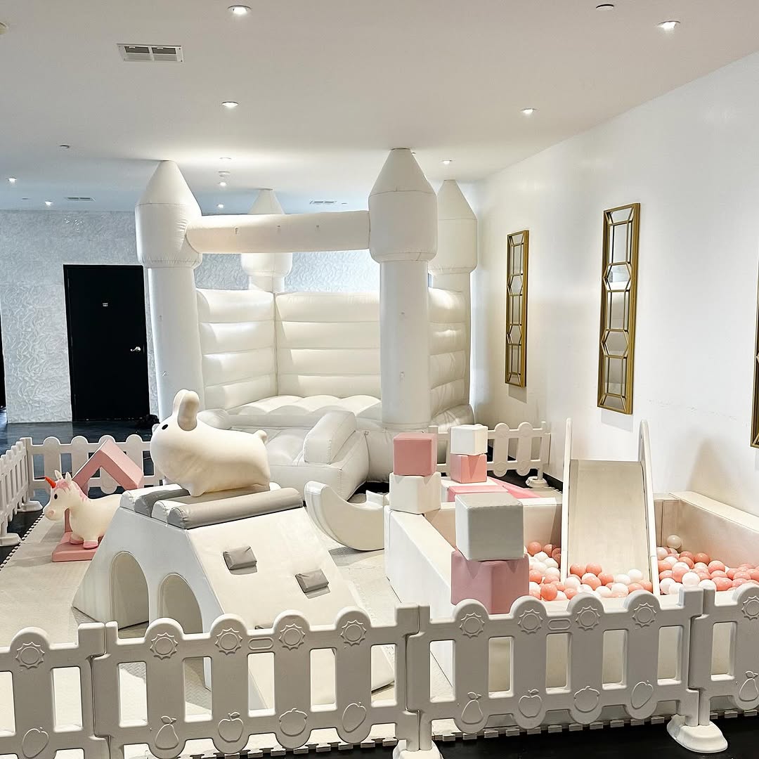 Pink set up indoor soft play set white bouncy house climbing arch