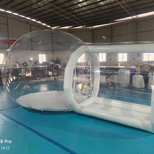 Weather-resistant clear air bubble tent for camping businesses