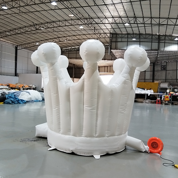Portátil White Inflável Crown Jumping Castle Rental Play