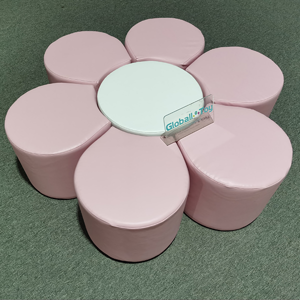 Flower-shaped soft play stools with center seat 