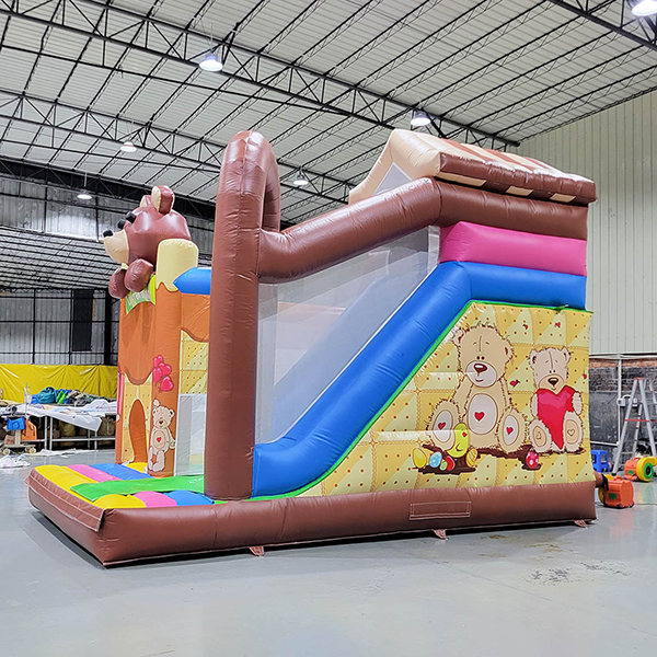 oyuncak ayı-sıçrama-kaydırak-kombo-çocuklar için-oyun alanı