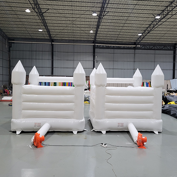 Durable PVC white castle bouncers for kids playground use