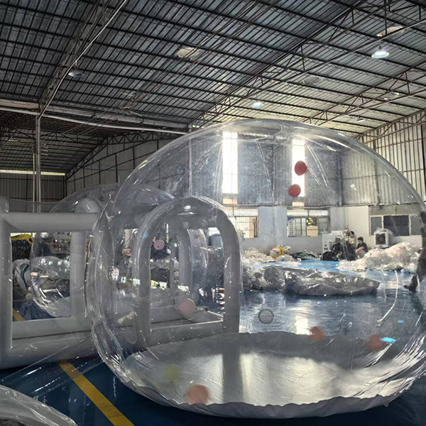 Kubah tiup kamar kembar bening untuk pengaturan acara anak-anak