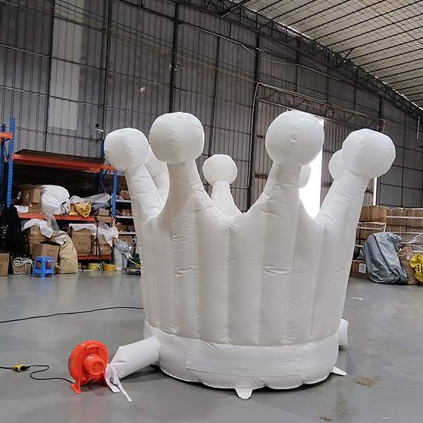 Castelo inflável e inflável branco para eventos de festa infantil