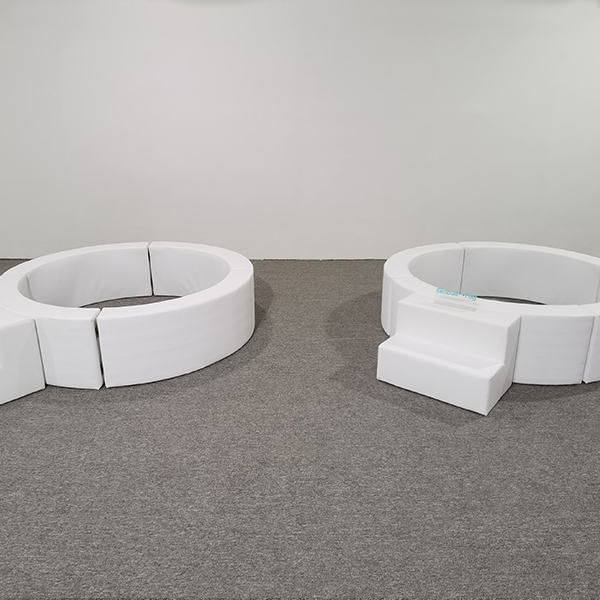 white circular soft pit set for kids party indoor use