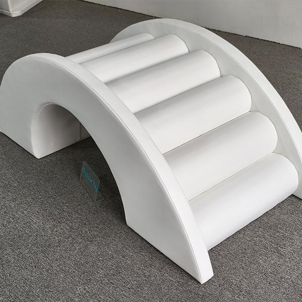 Puente de arco de escalador de espuma blanca para niños