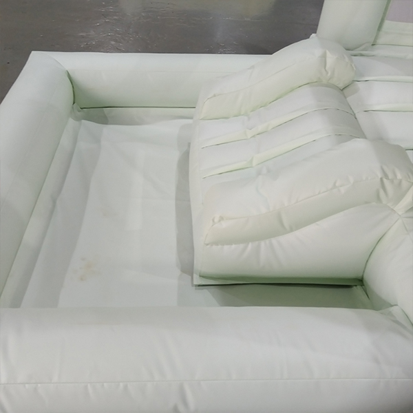 penjaga-istana-tiup-putih-untuk-disewa