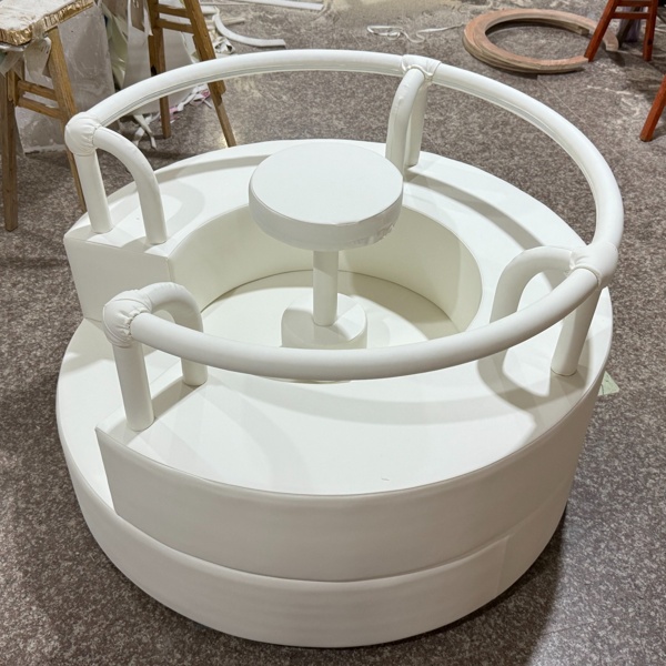 White baby rotating soft play ride for indoor fun