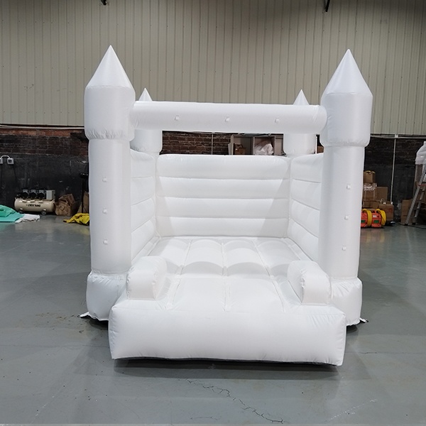Maison de rebond blanc personnalisé avec des flèches de château pour les enfants Exportateur de terrain de jeu intérieur