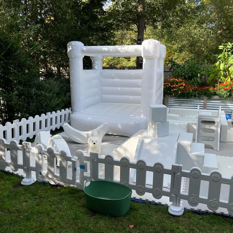 Popular All White Soft Play Equipment Creative Indoor Playland For Toddlers With Ball Pit And Slide