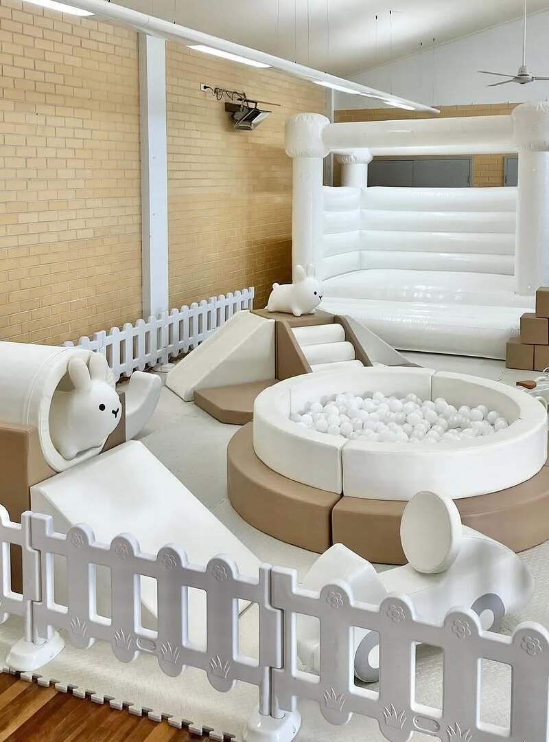 Wholesale White And Tan Soft Play Equipment Kids Indoor Play Zone With Bounce House