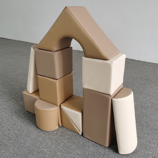 indoor soft play ramp and steps with tunnel ring