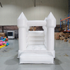 pequeña-casa-de-salto-castillo-hinchable-blanca