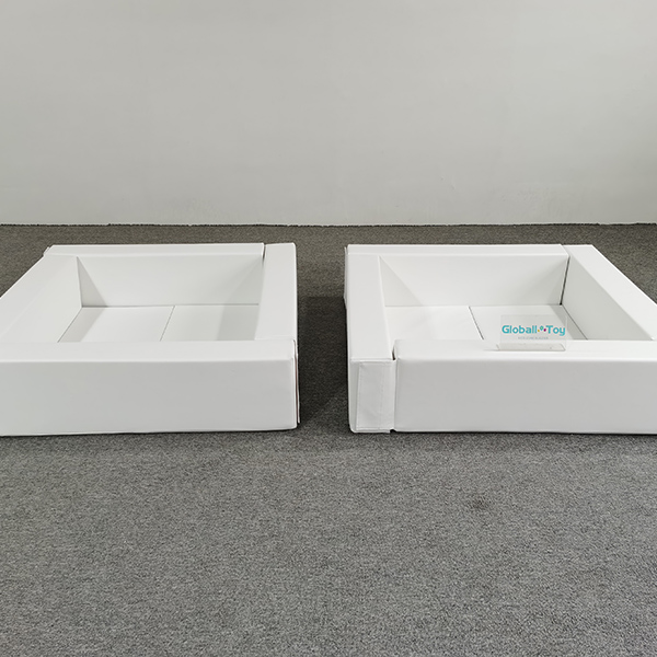White square ball pit sets for kids playgrounds