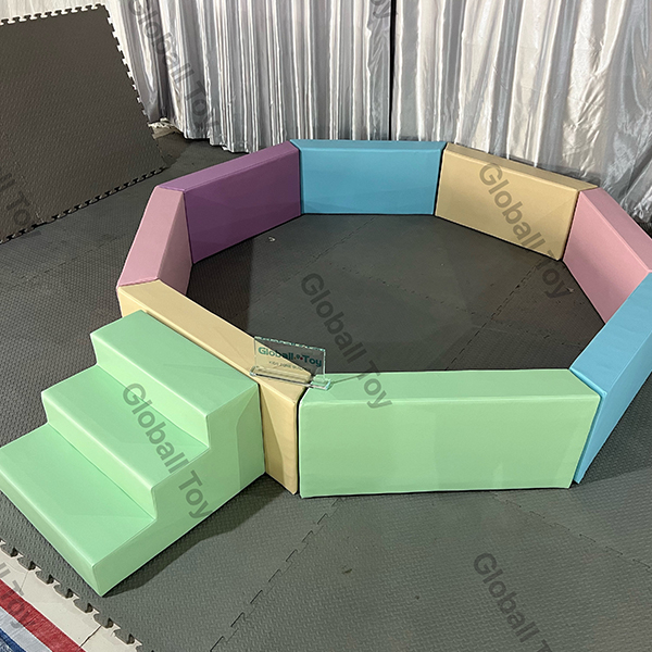 Pit di palla bianca morbida per bambini indoor