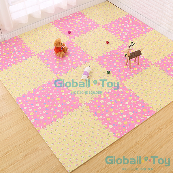 alfombra-de-juego-suave-con-patrón-de-flores-área-de-juego-amarilla-y-rosa