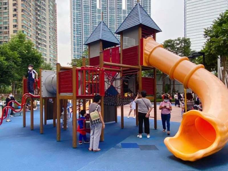 The Difference between Indoor And Outdoor Playground Design