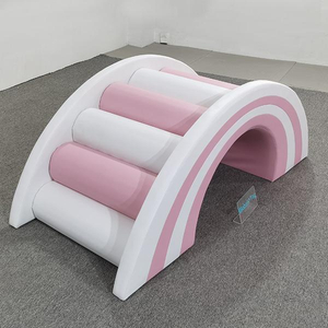 Różowy i biały Rainbow Arch Soft Climber do gry maluchów