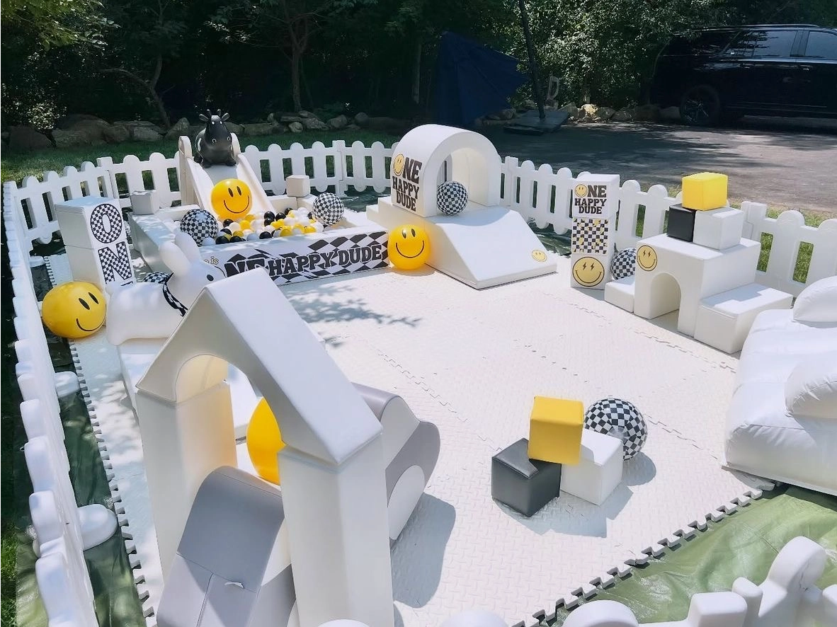 Modern Black And White Soft Play Set with Smiley Theme for Kids Party And Rental Business