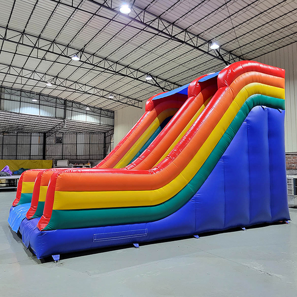 noleggio-attivit&agrave;-rimbalzo-scivolo-di livello commerciale