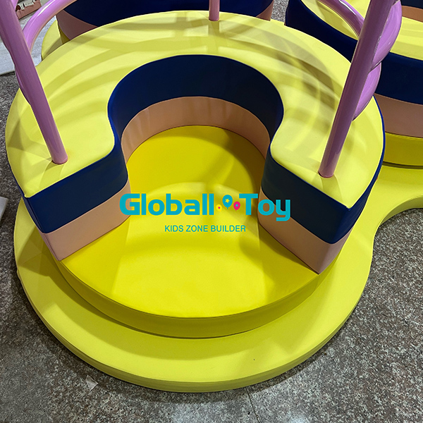 Diapositive de jeu en spirale douce sûre pour le fabricant de terrains de jeux intérieurs