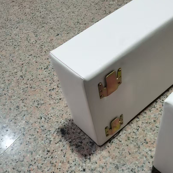 Tunnel de jeu en mousse doux pour la garderie et la salle de jeux intérieure