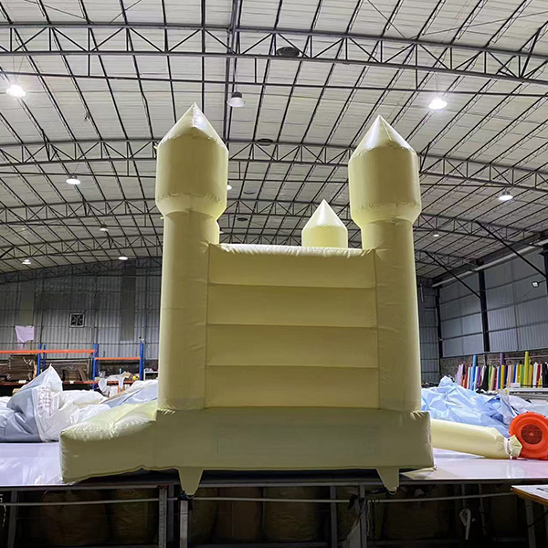 Light yellow wedding baby bouncer inflatable castle