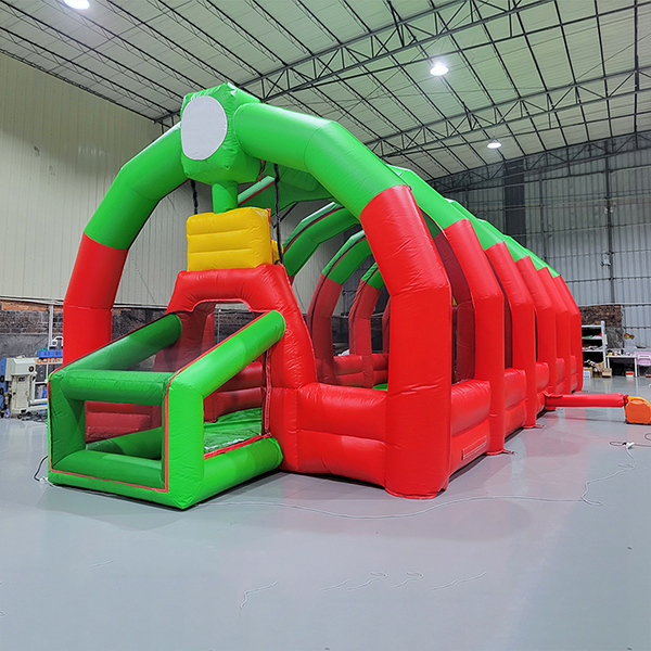 campo-de-futbol-inflable-al-aire-libre-con-cubierta