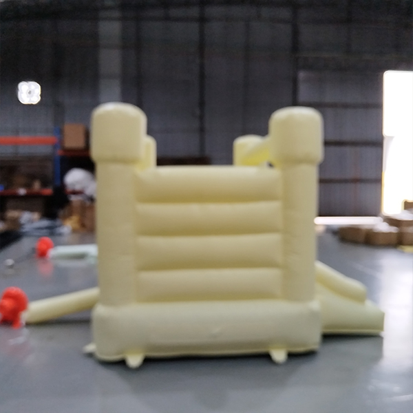 mini-yellow-inflatable-castle-for-party-hire