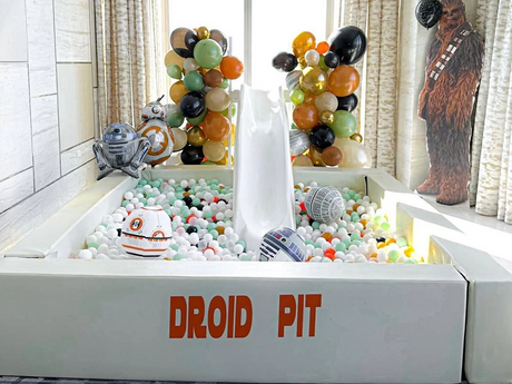 Ballenbak met Star Wars-thema met glijbaan en Droid-decoraties Indoor speeltoestellen voor kinderen_1064_798.jpg