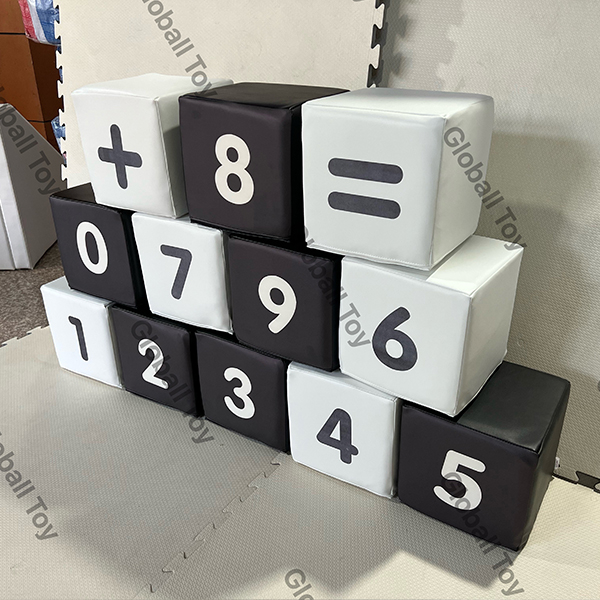 joueur de jeu doux pour les enfants à l'intérieur