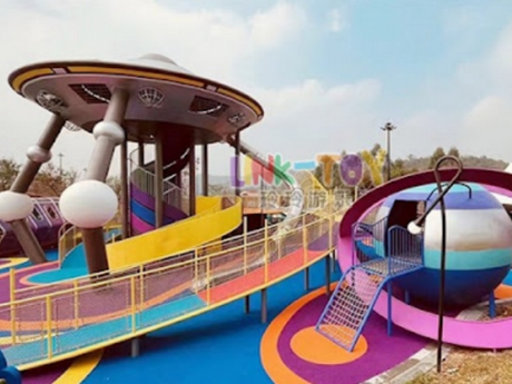 Outdoor Playground Equipment 04.png