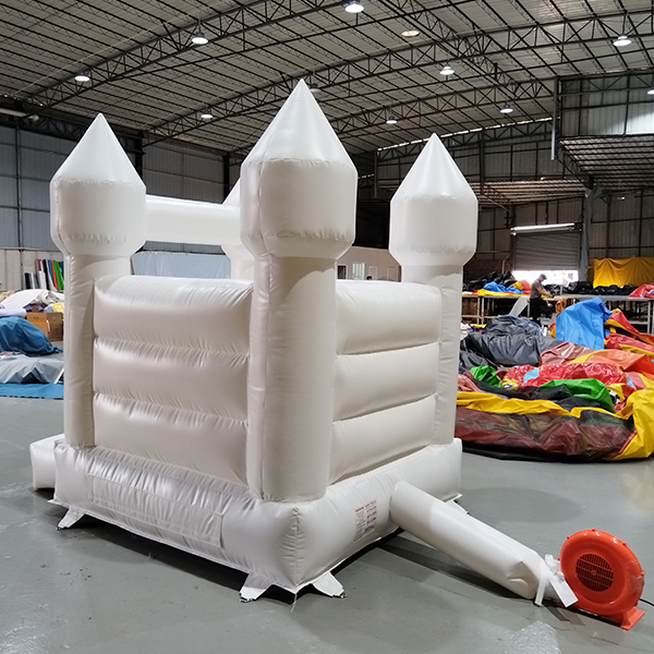 Château gonflable gonflable compact pour les enfants événements extérieurs intérieurs