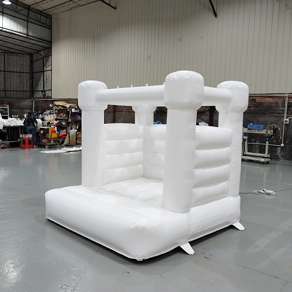 White Mini Bounce Castle na wypożyczalnię imprezy na podwórku