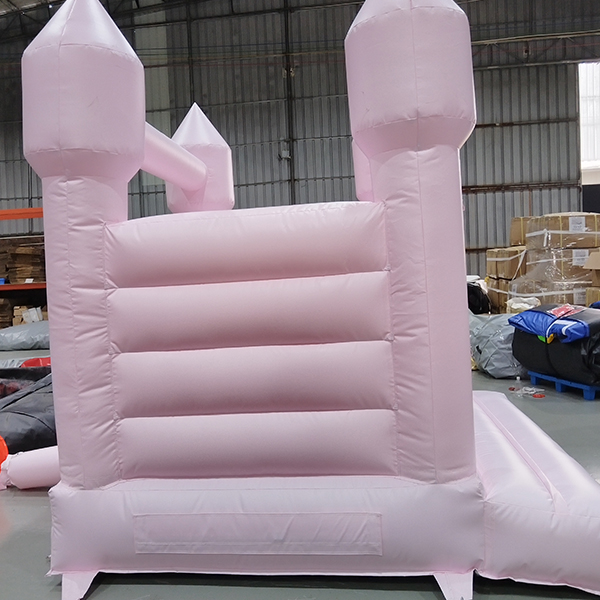 Opblaasbaar kasteelhuis in prinsesstijl voor babyborrels