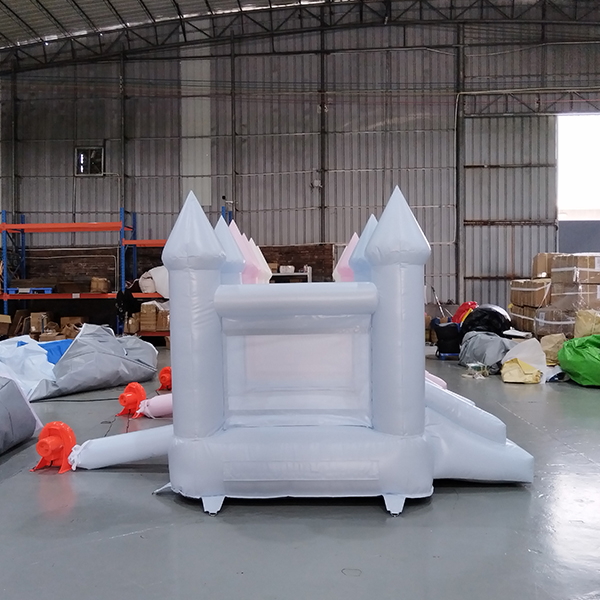 Pastel Color Inflatable Bounce Castle Set For Kids Jumping Slide Rental Event