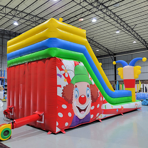 منزلق قابل للنفخ لتأجير الحفلات