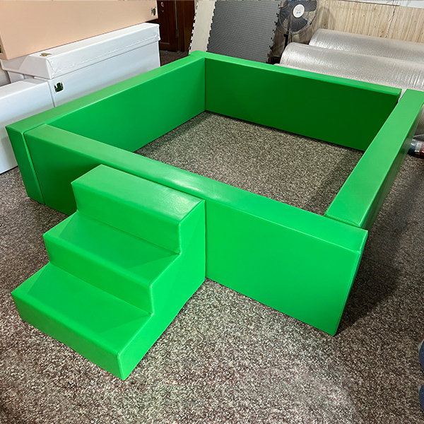 Pit di palla bianca morbida per bambini indoor