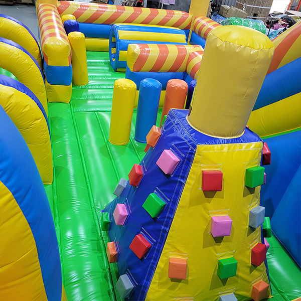 divertidos-juegos-hinchables-interactivos-para-parque