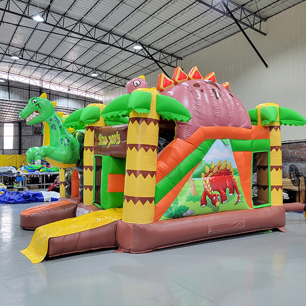 casa-inflable-de-tema-jurásica-en-venta