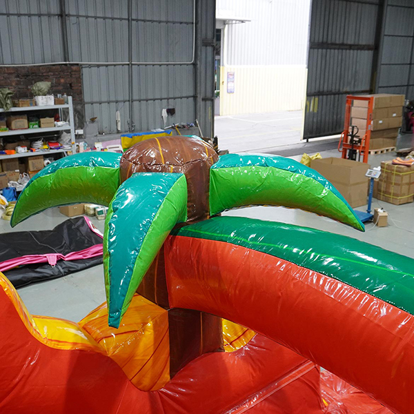 colorful-inflatable-water-slide-with-splash-pool