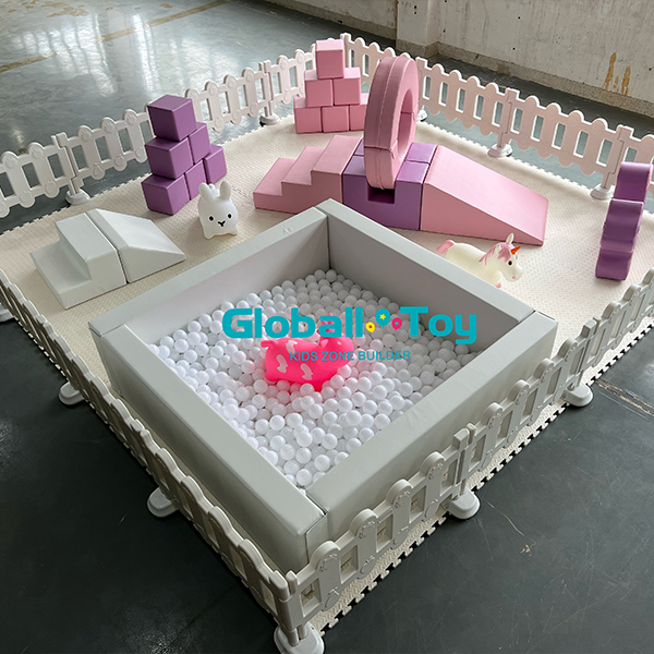 Équipement de terrain de jeu intérieur pour les tout-petits fabricants